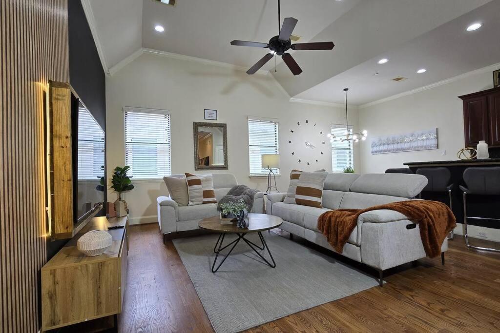 Modern Galleria Gem Private Jacuzzi 3 Br Houston Zewnętrze zdjęcie